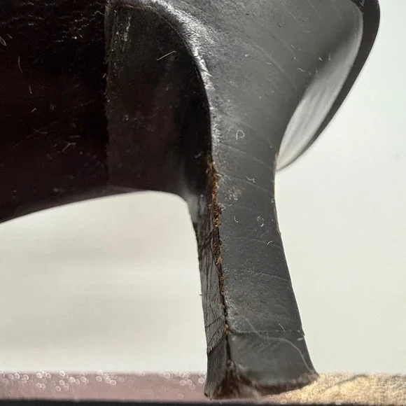 GUCCI Suede Knee High Boots Kitten Heel Pointed Toe Brown Women's Size 7.5 w box - Picture 12 of 16